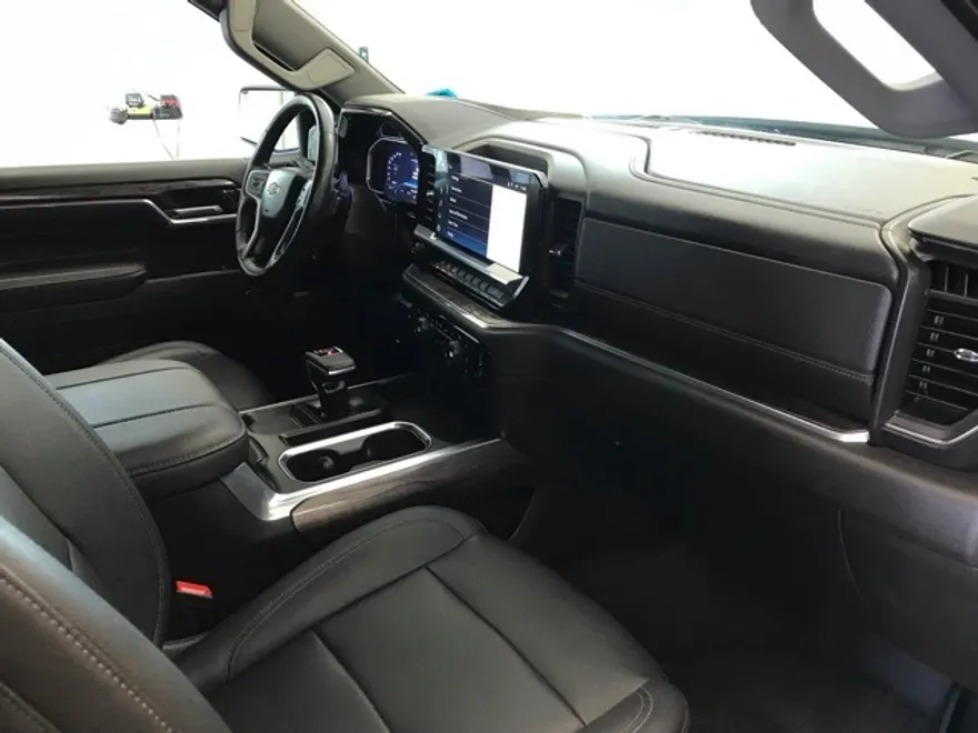 2023 Chevrolet Silverado 1500 LTZ photo 15