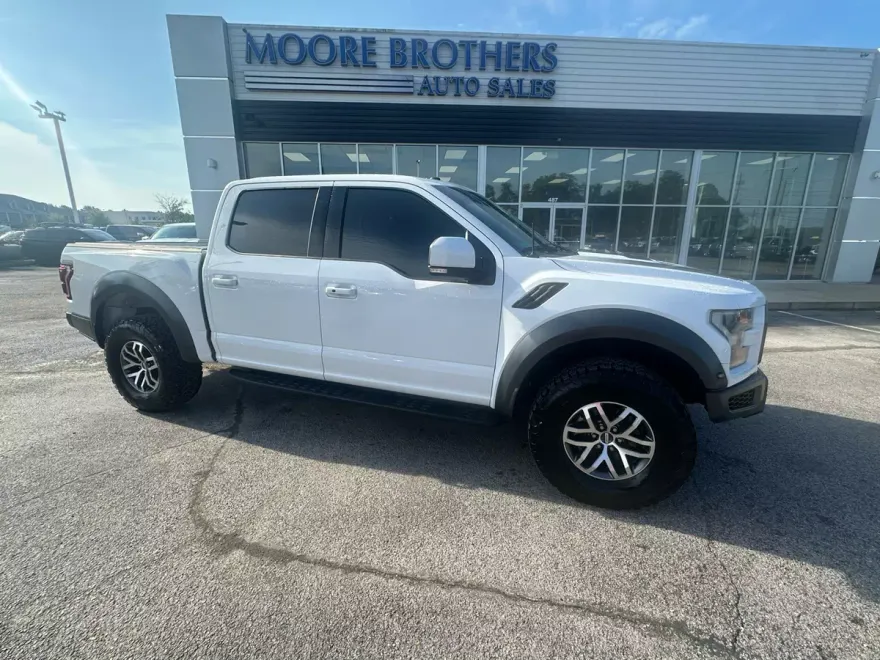 2018 Ford F-150 SVT Raptor photo 1