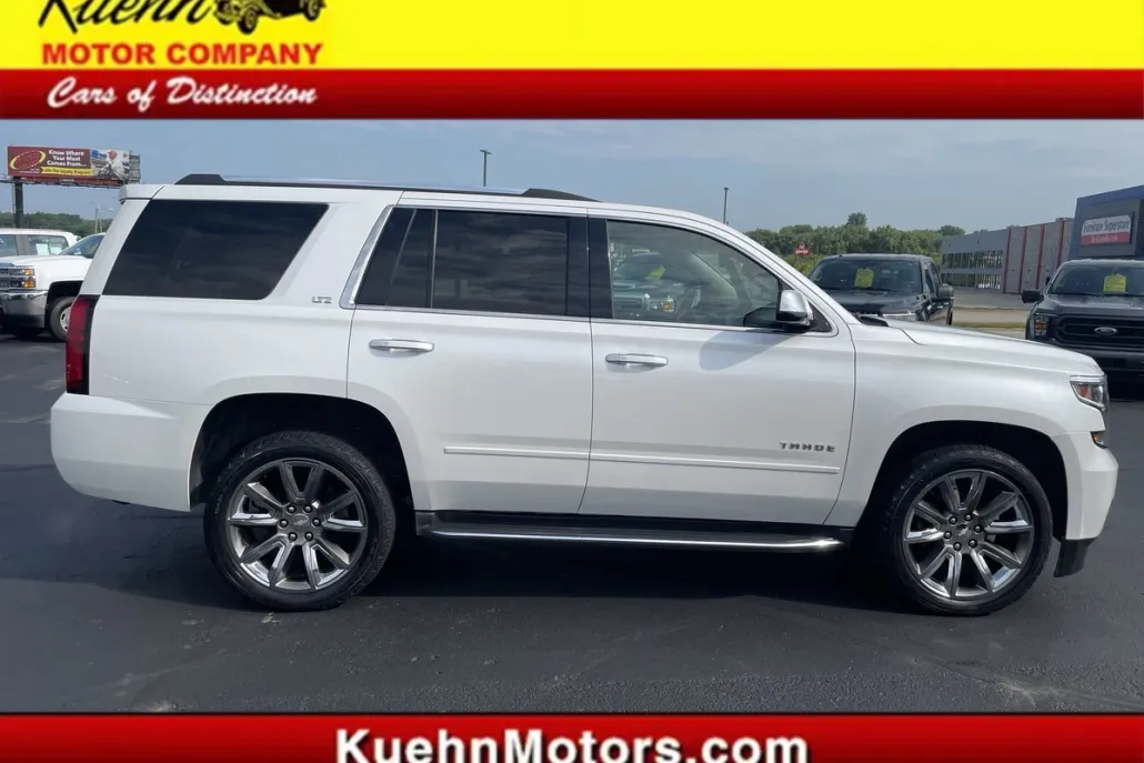 2016 Chevrolet Tahoe LTZ photo 1