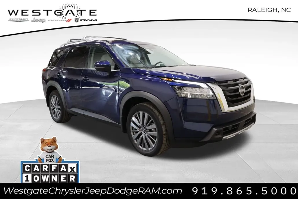 2023 Nissan Pathfinder SL photo 1