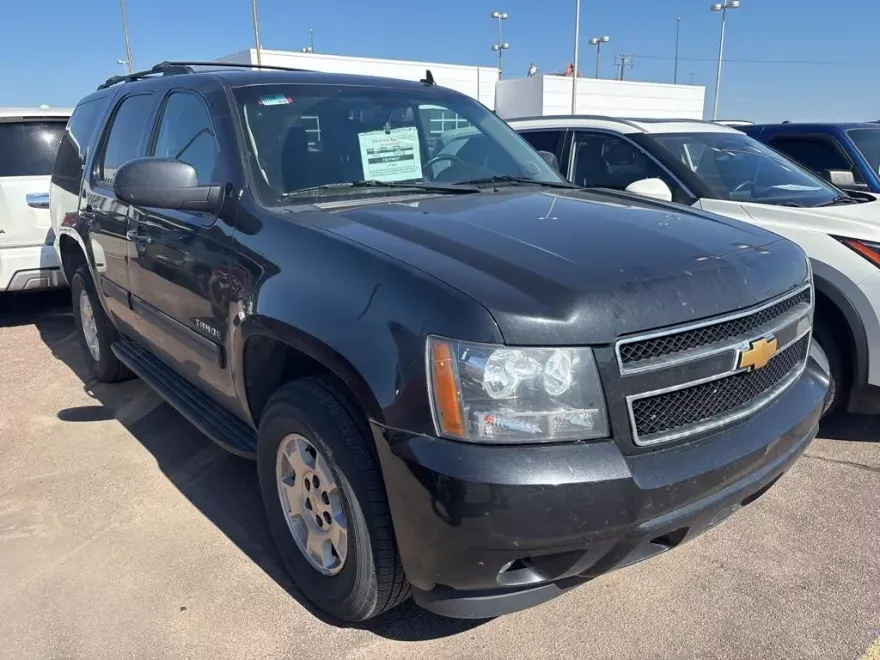 2013 Chevrolet Tahoe LT photo 1
