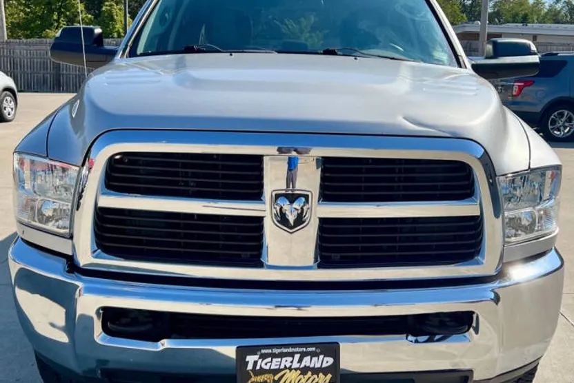 2012 Ram 2500 ST photo 1
