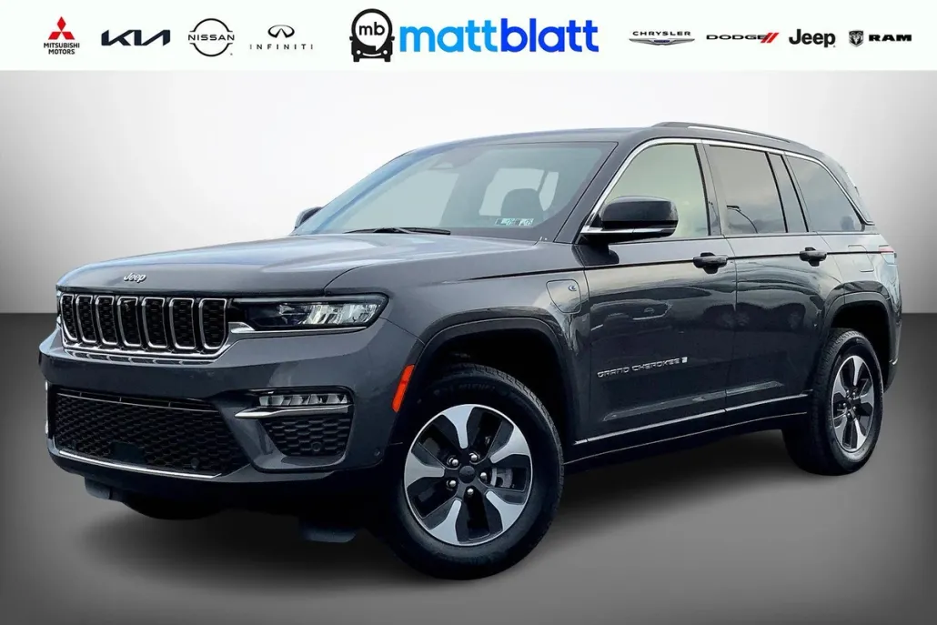 2024 Jeep Cherokee 4xe photo 1