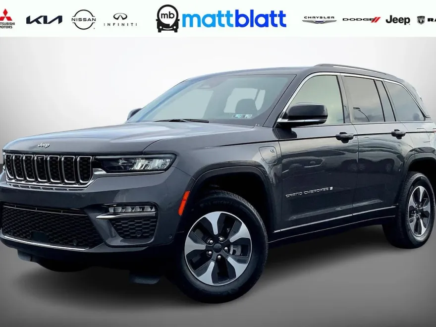 2024 Jeep Cherokee 4xe photo 1