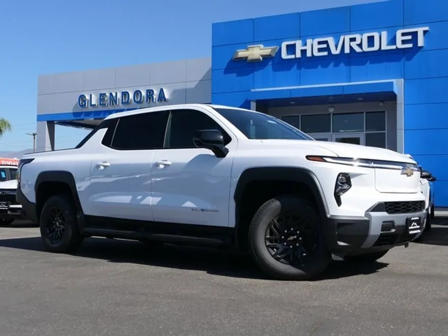 2026 Chevrolet Silverado EV LT photo 1