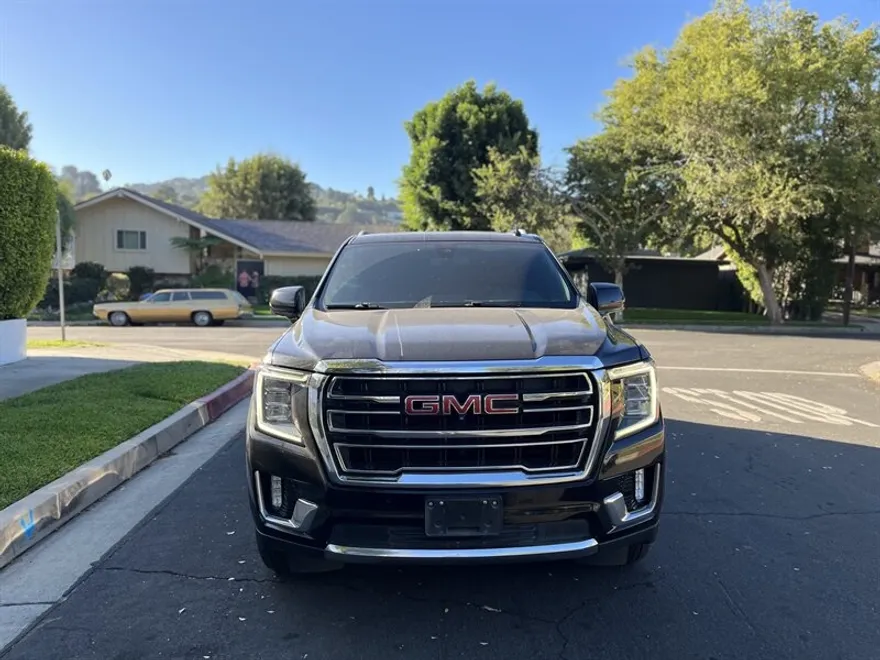 2022 Gmc Yukon XL SLT photo 1