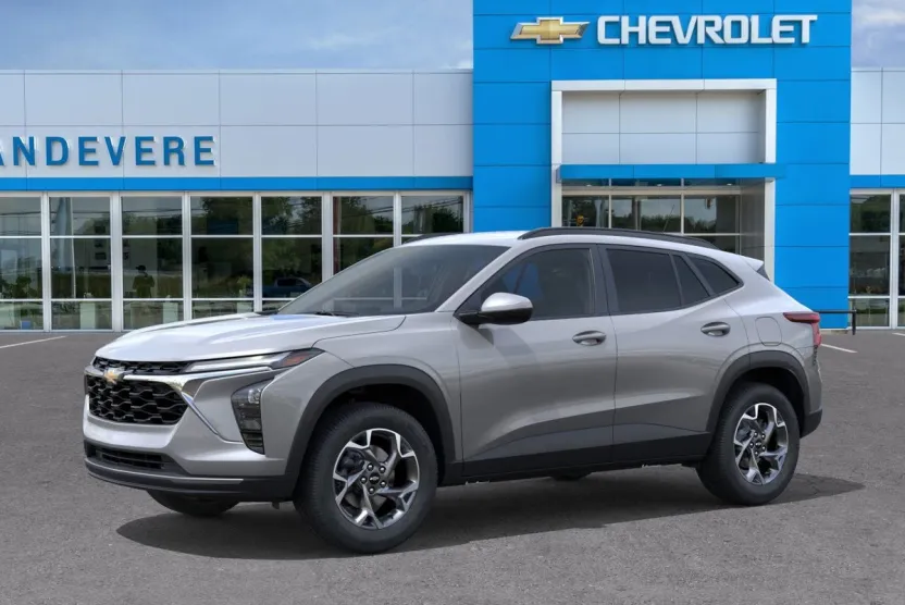 2026 Chevrolet Trax LT photo 1