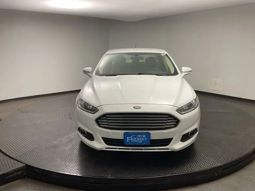 2014 Ford Fusion SE photo 1