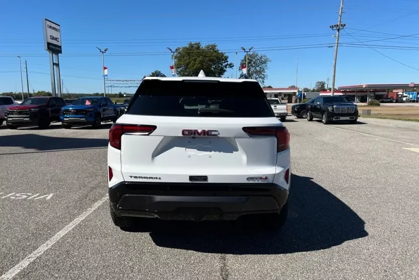 2026 Gmc Terrain AT4 photo 1