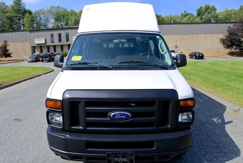 2014 Ford E-250 photo 1