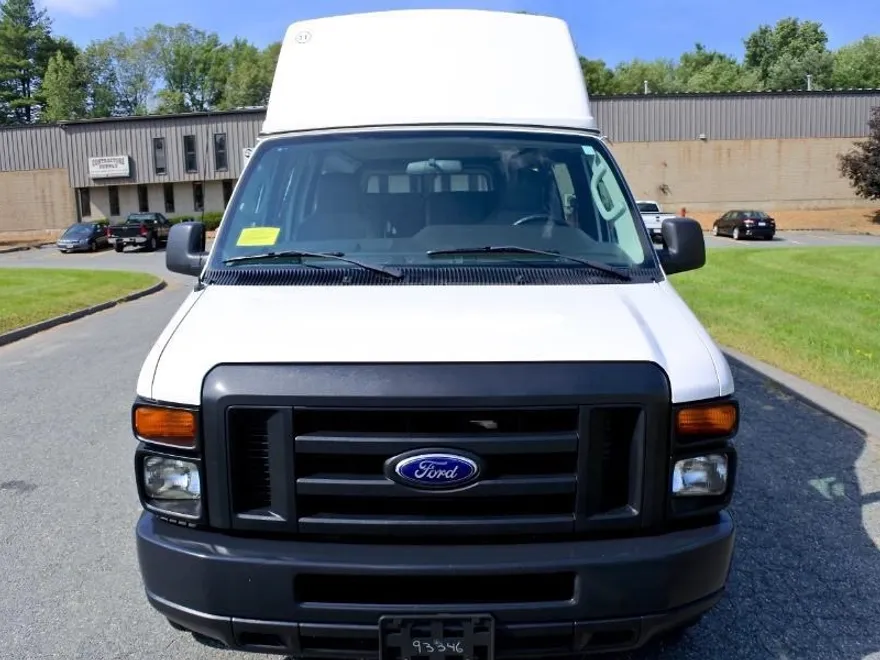 2014 Ford E-250 photo 1
