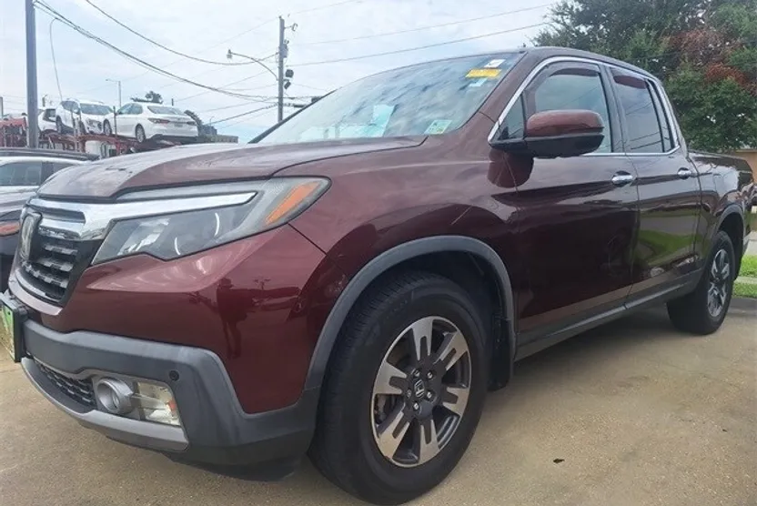 2019 Honda Ridgeline RTL-E photo 1