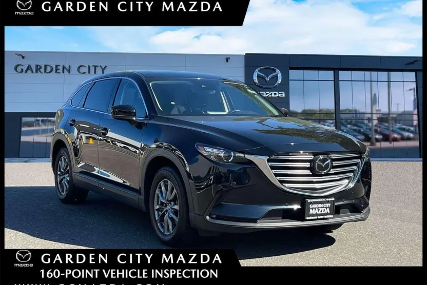 2022 Mazda CX-9 Touring photo 1