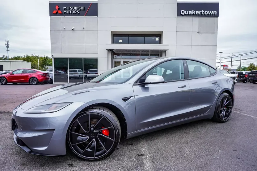 2024 Tesla Model 3 Performance photo 1