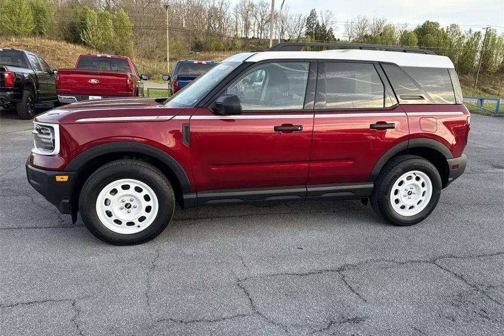 2025 Ford Bronco Sport Heritage photo 1