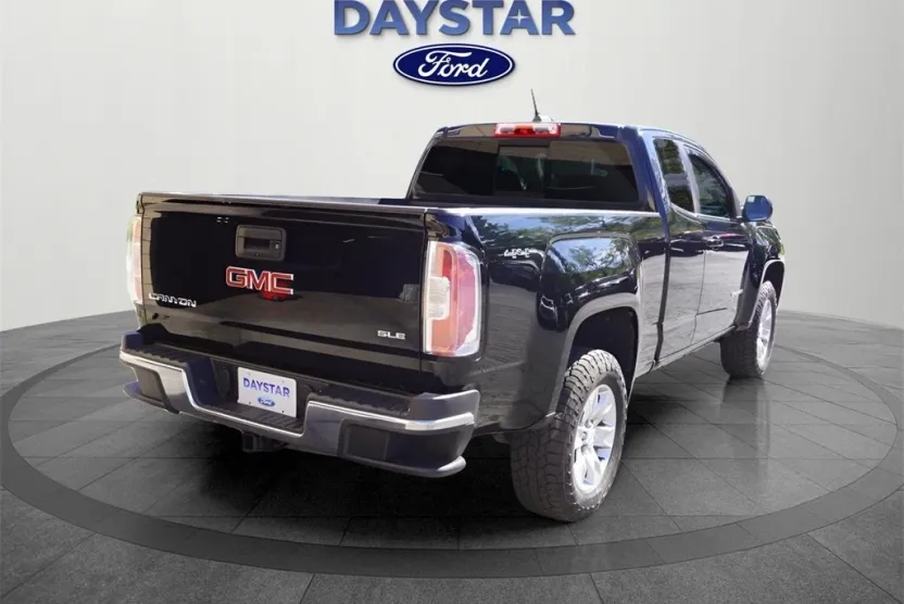 2017 Gmc Canyon SLE photo 1