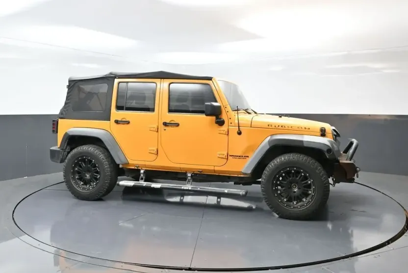 2012 Jeep Wrangler Unlimited Rubicon photo 1