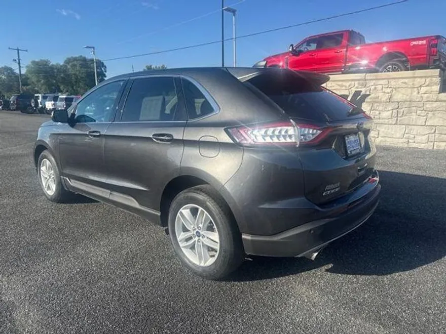 2017 Ford Edge SEL photo 1