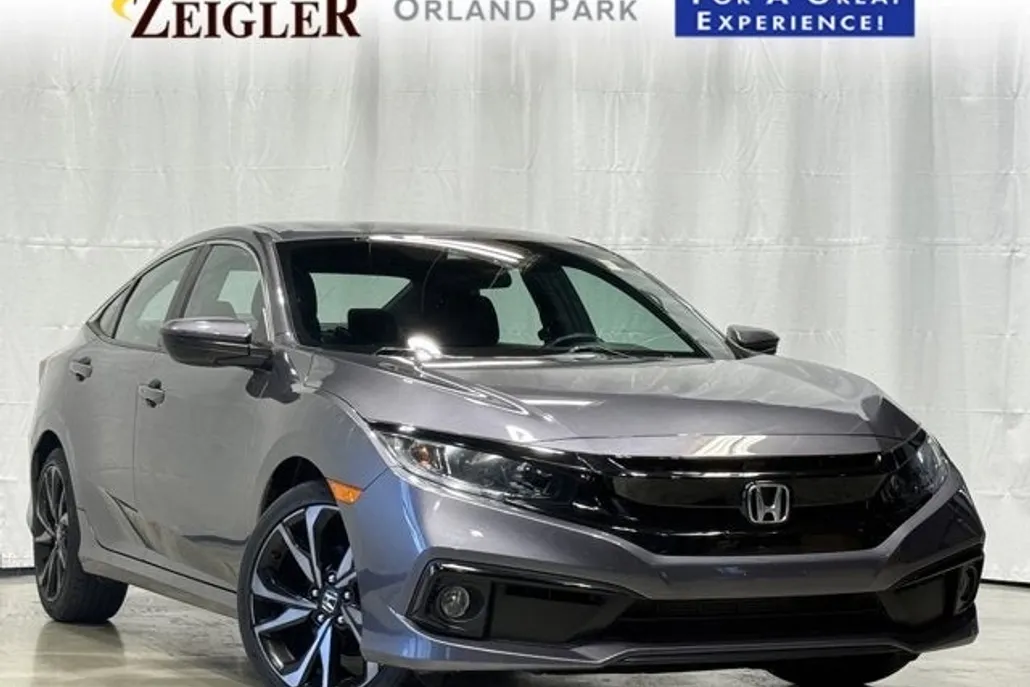 2019 Honda Civic Sport photo 1