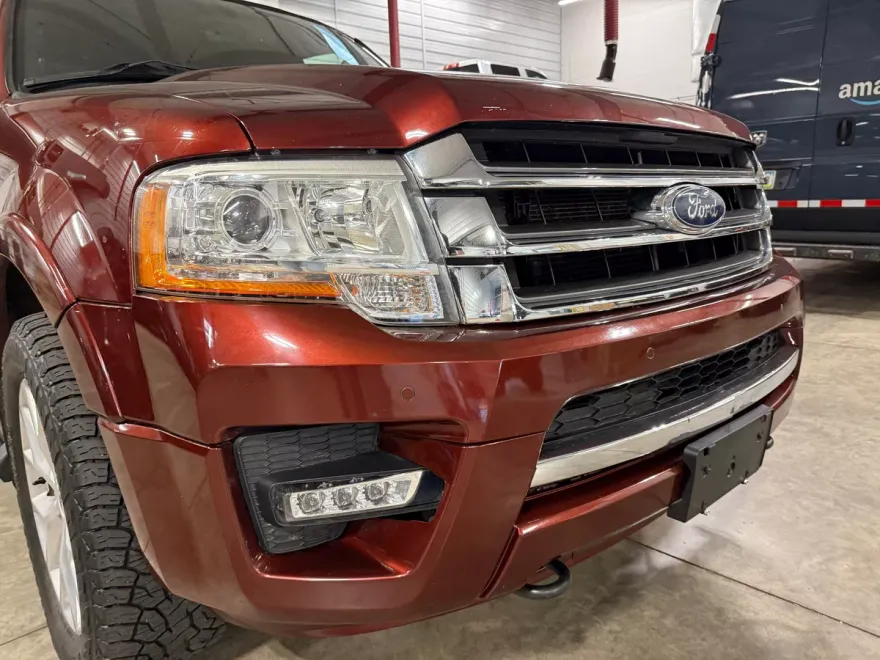 2017 Ford Expedition Limited photo 1