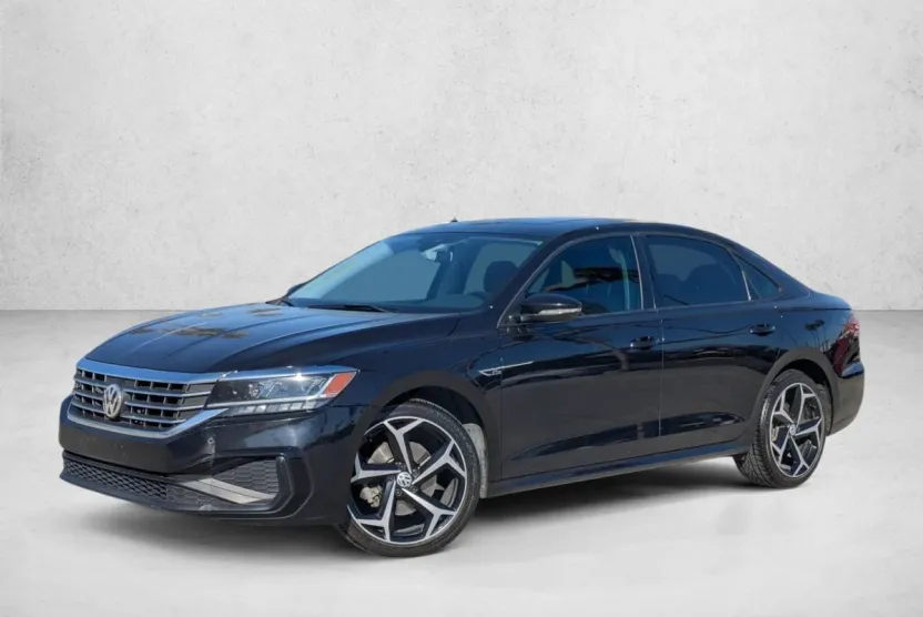 2020 Volkswagen Passat 2.0T R-Line photo 1
