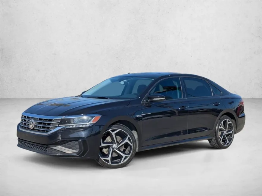 2020 Volkswagen Passat 2.0T R-Line photo 1