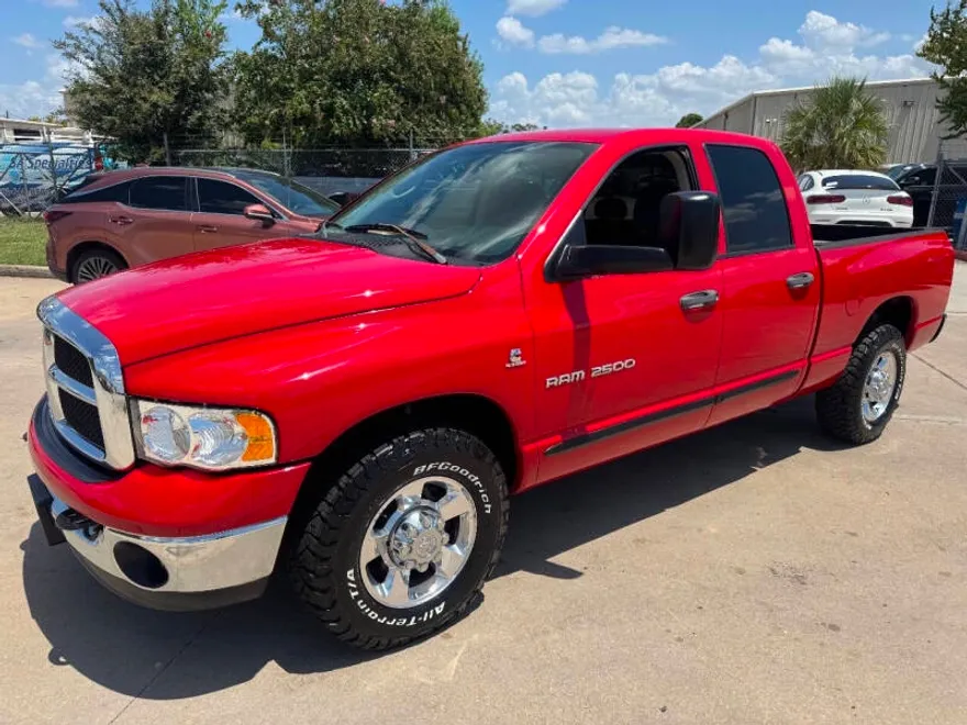2005 Dodge Ram SLT photo 1