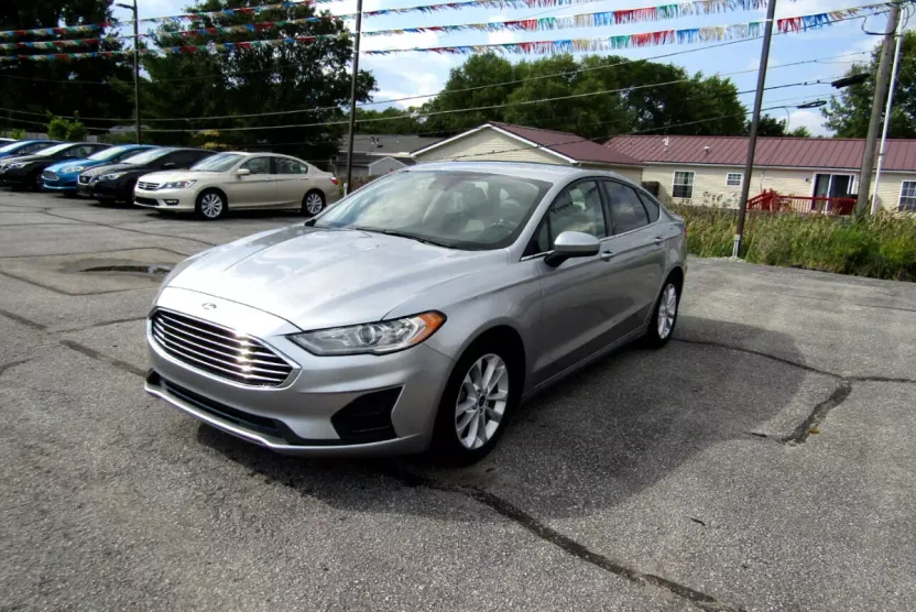2020 Ford Fusion Hybrid SE photo 1