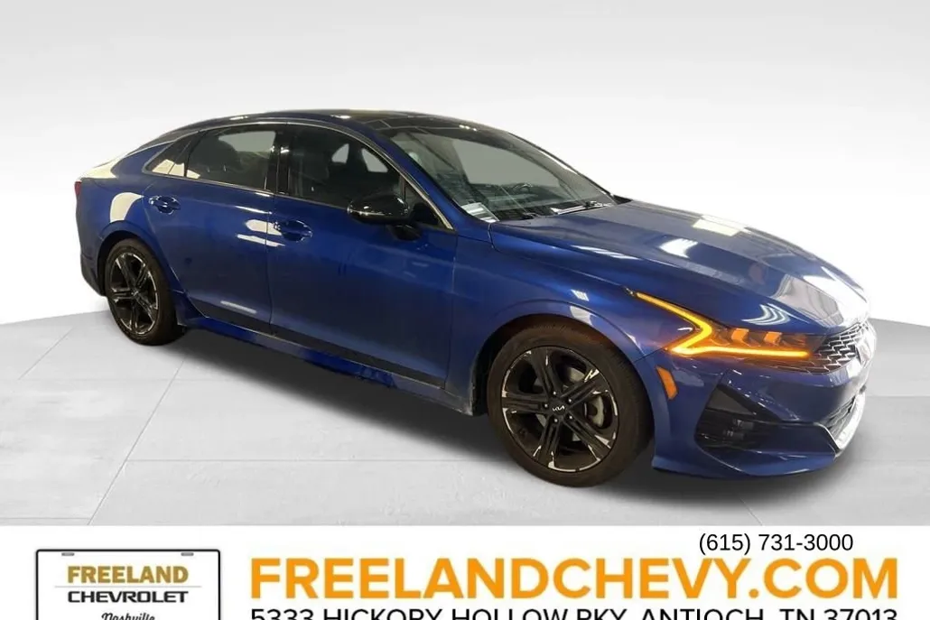2022 Kia K5 GT-Line photo 1
