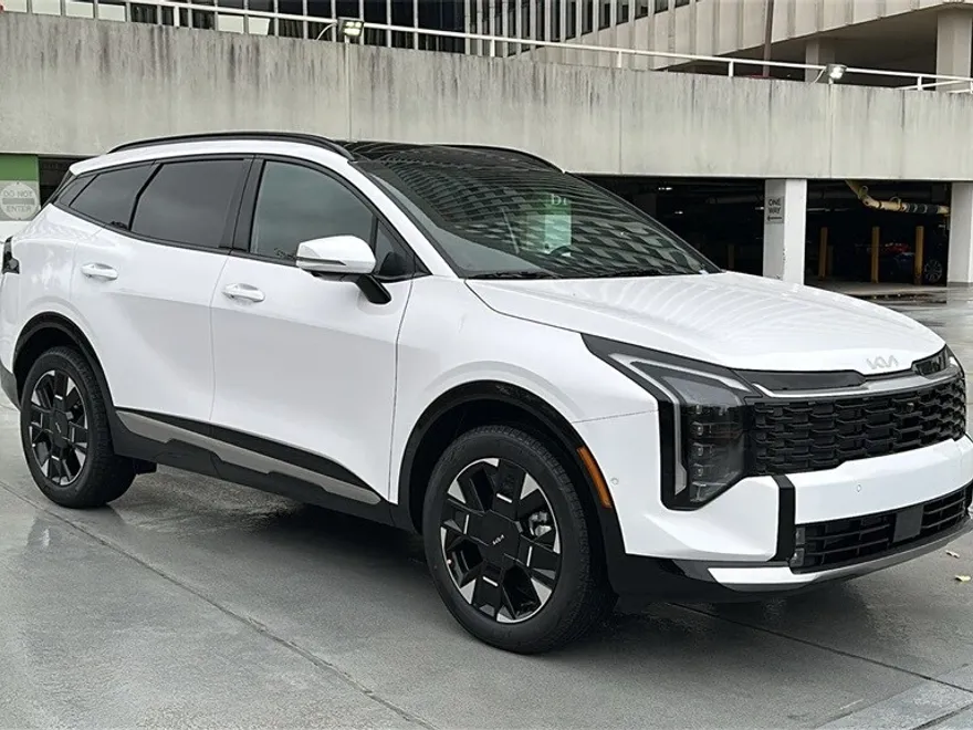 2026 Kia Sportage photo 1