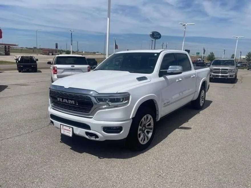 2022 Ram 1500 Limited photo 1