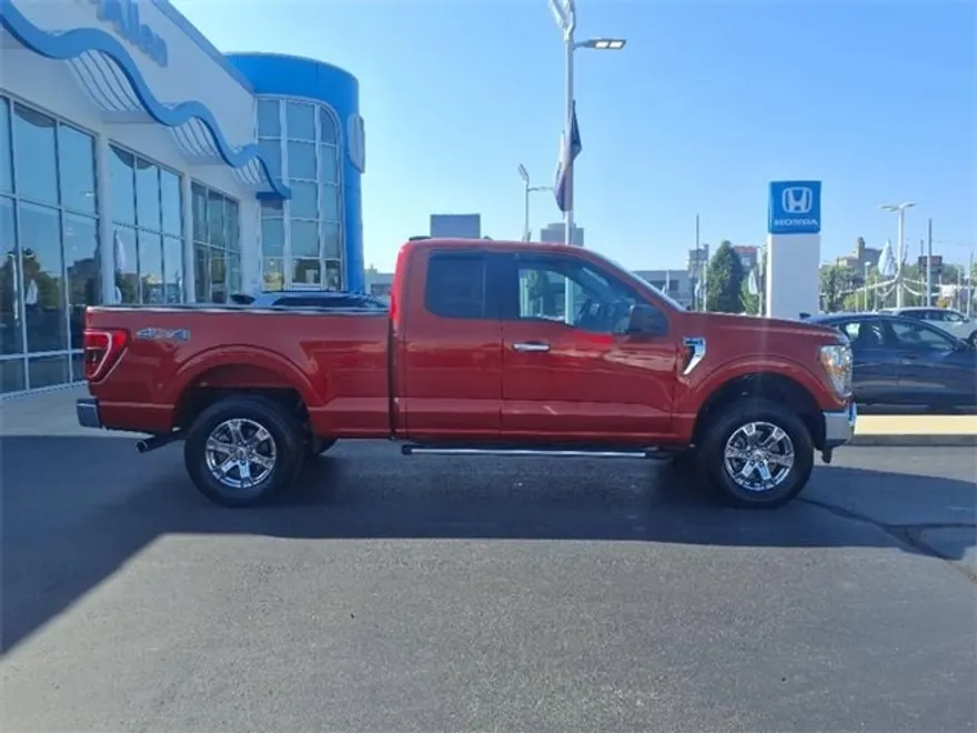 2023 Ford F-150 XLT photo 1