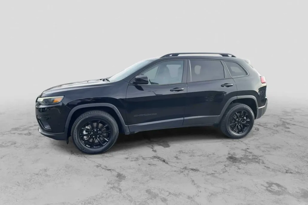 2023 Jeep Cherokee Altitude Lux photo 1