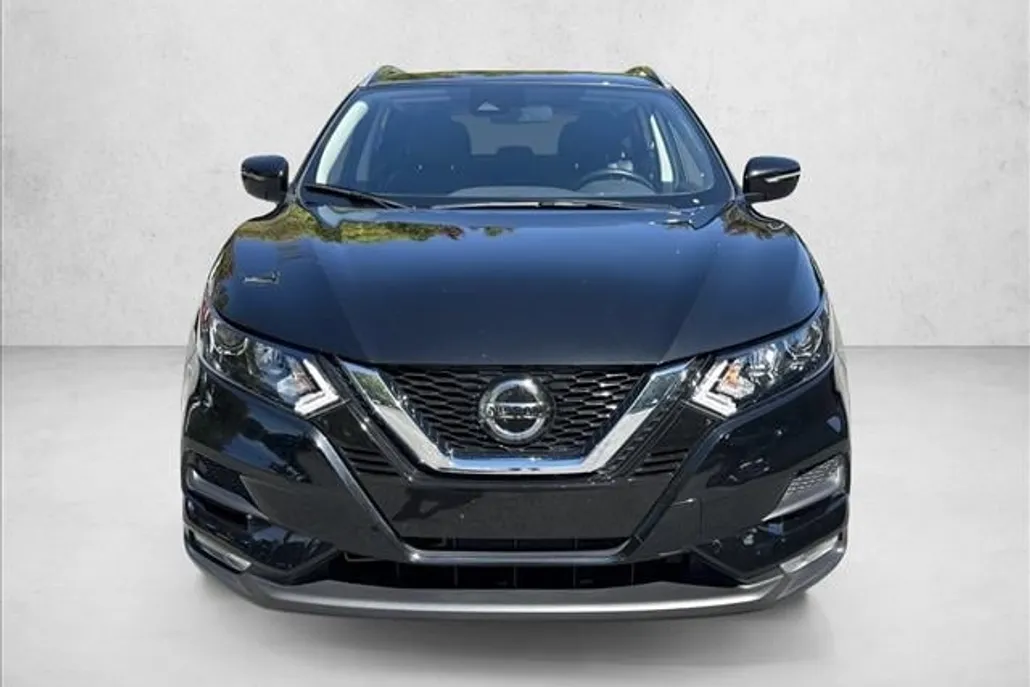 2020 Nissan Rogue Sport SV photo 1