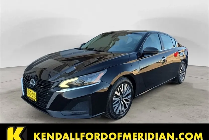 2024 Nissan Altima 2.5 SV photo 1