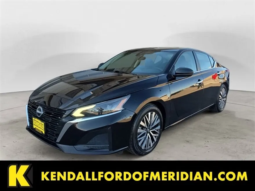 2024 Nissan Altima 2.5 SV photo 1
