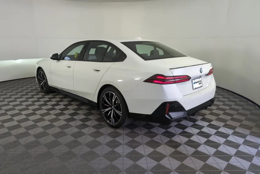 2025 Bmw 530i photo 1