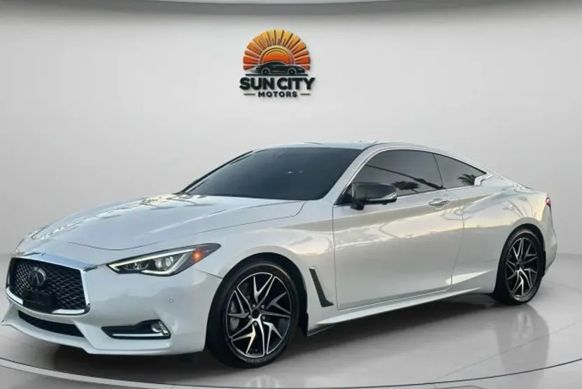 2021 Infiniti Q60 Luxe Coupe photo 1