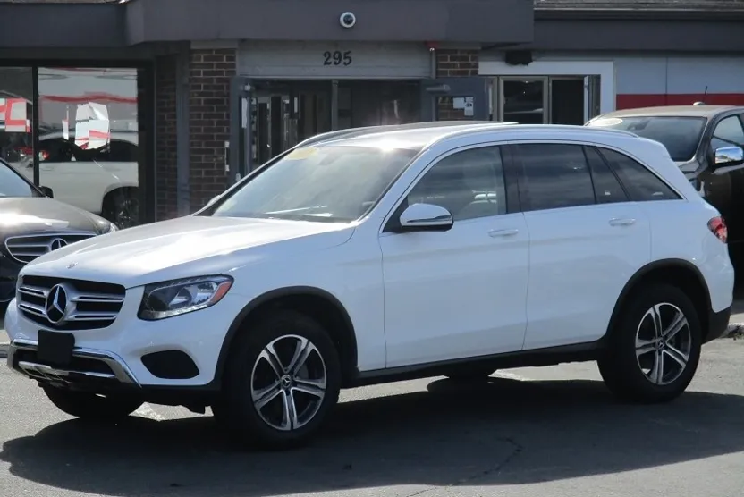 2019 Mercedes Benz GLC 300 4MATIC photo 1