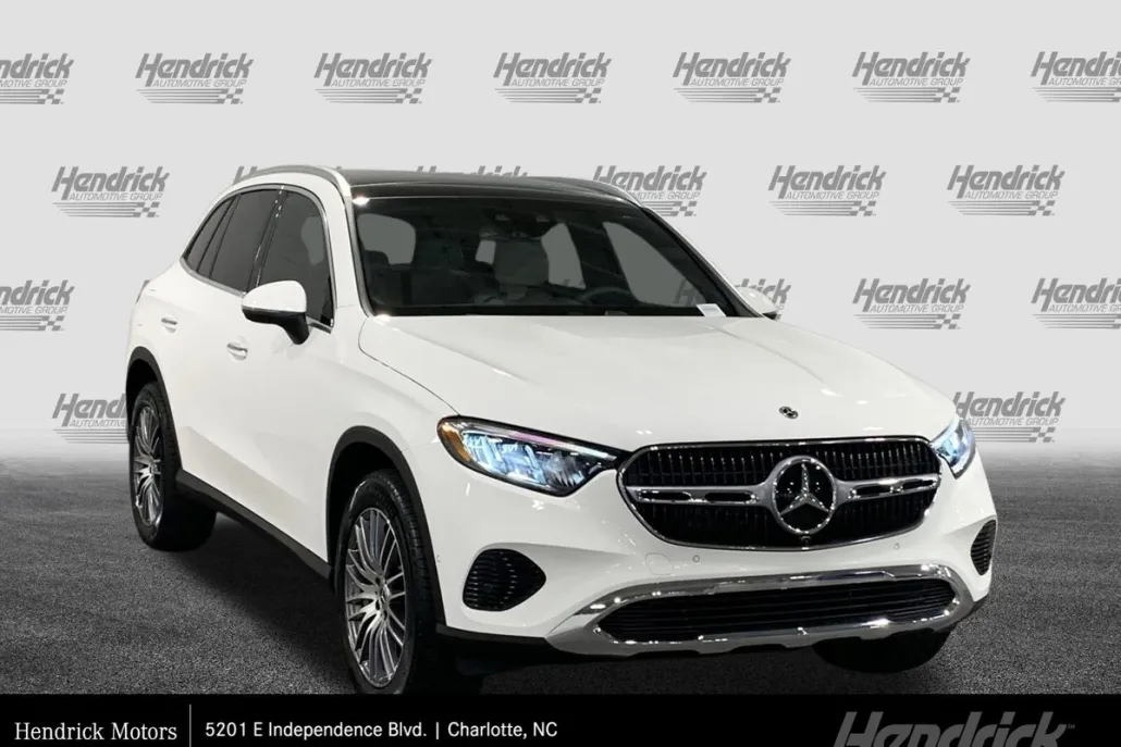 2026 Mercedes Benz GLC 300 photo 1