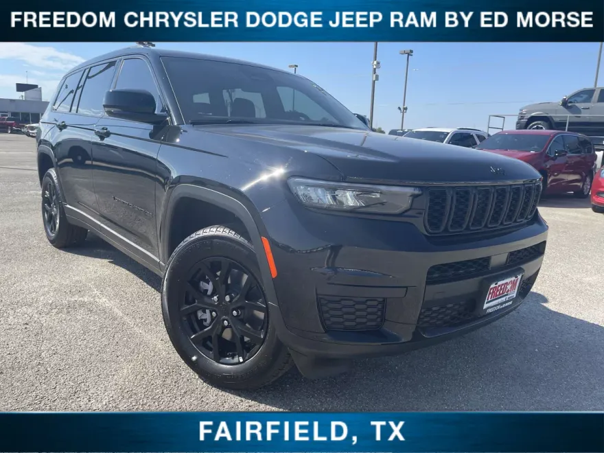 2025 Jeep Grand Cherokee Altitude photo 1