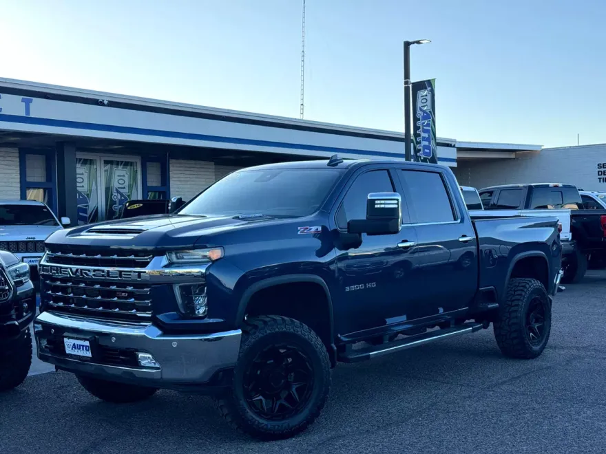 2020 Chevrolet Silverado 3500HD LTZ photo 1