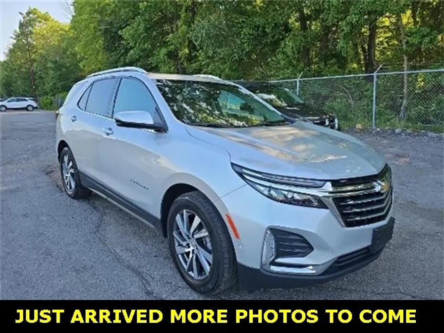 2022 Chevrolet Equinox Premier photo 1