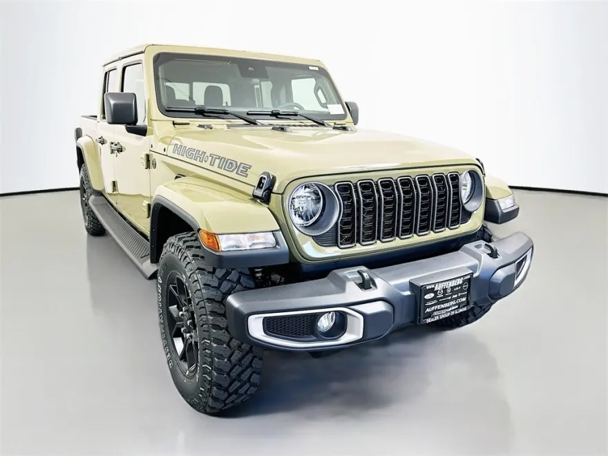 2025 Jeep Gladiator Sport photo 1