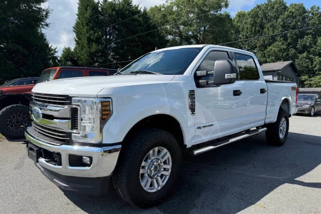 2019 Ford F-250 XLT photo 1