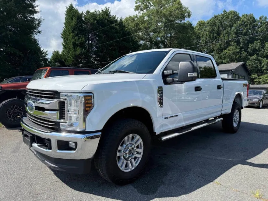 2019 Ford F-250 XLT photo 1