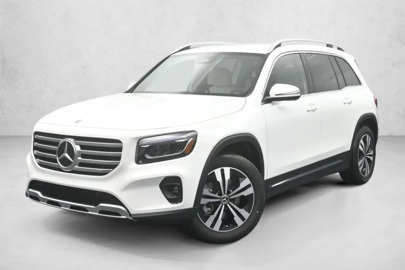 2025 Mercedes Benz GLB 250 4MATIC photo 1