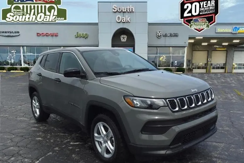 2023 Jeep Compass Sport photo 1