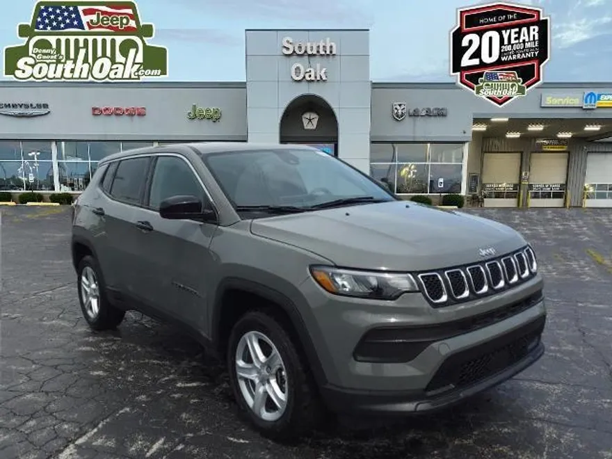 2023 Jeep Compass Sport photo 1
