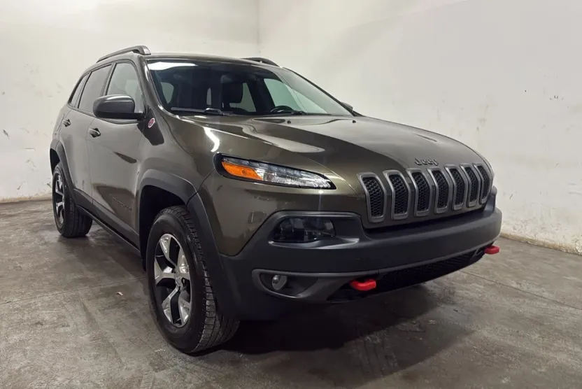 2014 Jeep Cherokee Trailhawk Sport photo 1